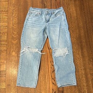 90’s straight distressed jeans